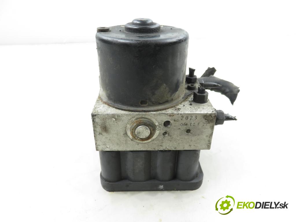 AUDI A3 (8L1) HB 2001 75,00 1.6 - AVU 1595,00 Pumpa ABS 1C0907379E ; 10096003133 (Pumpa ABS)