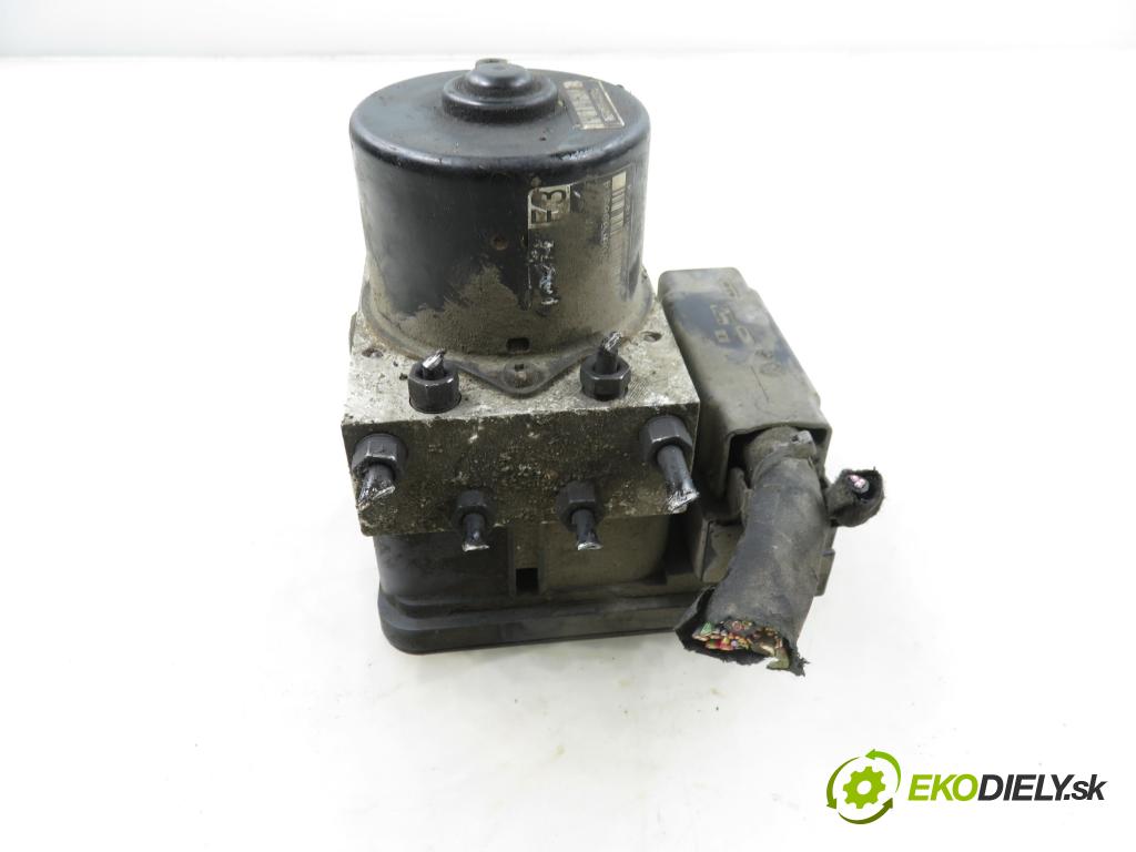 AUDI A3 (8L1) HB 2001 75,00 1.6 - AVU 1595,00 Pumpa ABS 1C0907379E ; 10096003133 (Pumpa ABS)