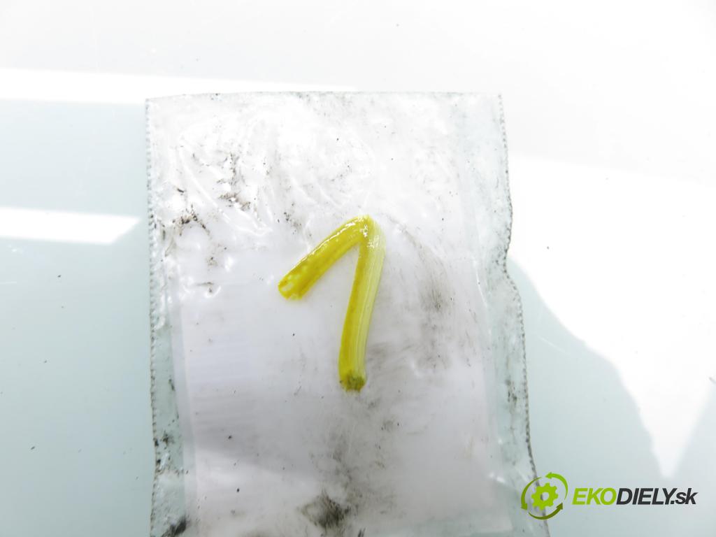 OPEL ZAFIRA B (A05) MINIVAN 2005 88,00 1.9 CDTI 8V 120 - Z 19 DT 1910,00 vstrekovač 0445110165 (Vstrekovač paliva)