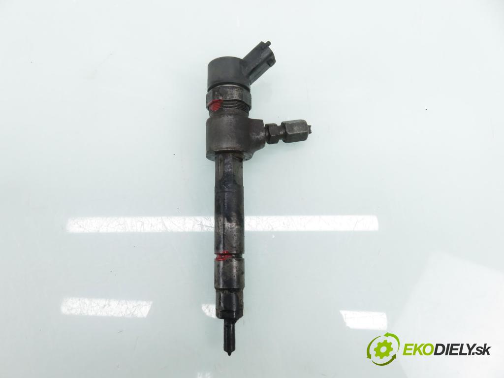 OPEL ZAFIRA B (A05) MINIVAN 2005 88,00 1.9 CDTI 8V 120 - Z 19 DT 1910,00 vstrekovač 0445110165 (Vstrekovač paliva)