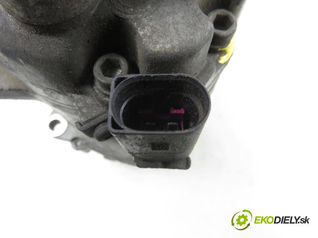 AUDI A3 (8L1) HB 2001 75,00 1.6 - AVU 1595,00 KOMPRESOR: klimatizace 1J0820803G (Kompresor klimatizace)