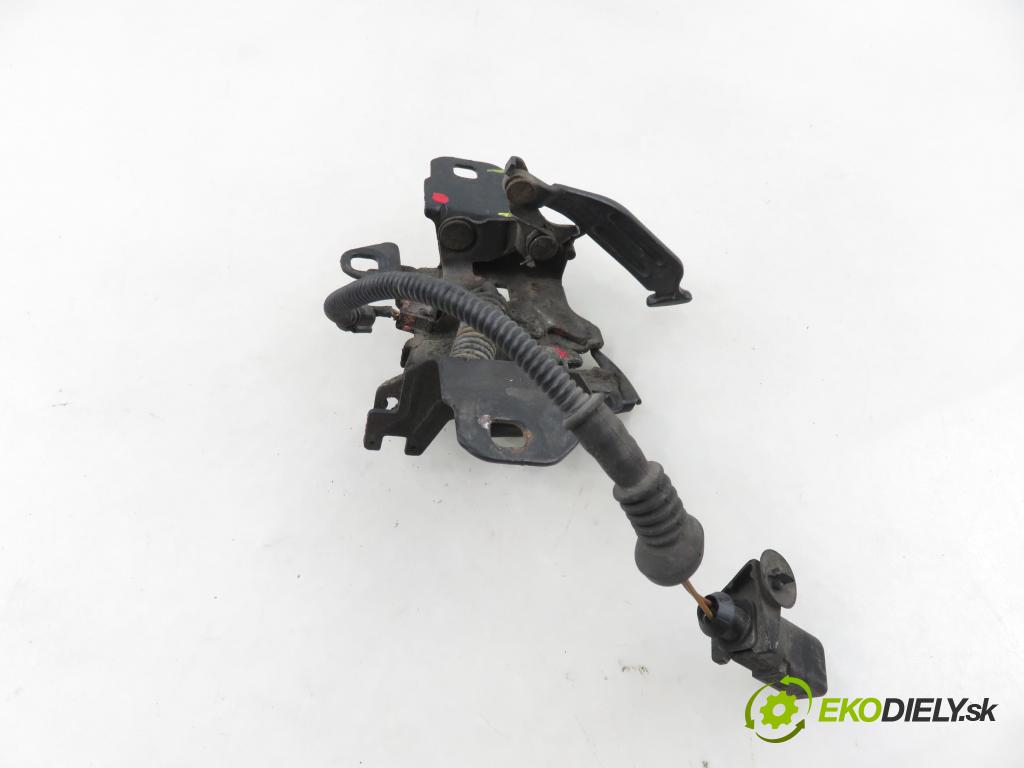 SEAT LEON (1M1) HB 2001 92,00 1.8 20V - AGN 1781,00 zámok kapoty 1M0823503J ; 1M0823503K