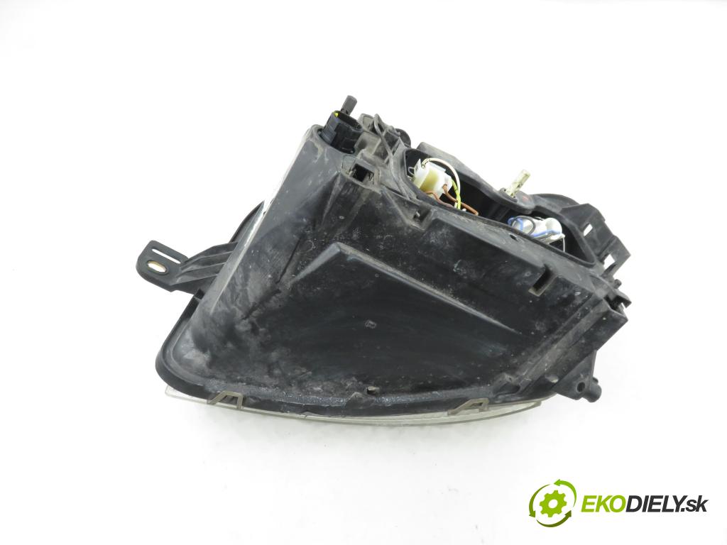 FIAT PANDA (169_) HB 2003 40,00 1.1 54 - 187 A1.000 1108,00 Svetlo PP