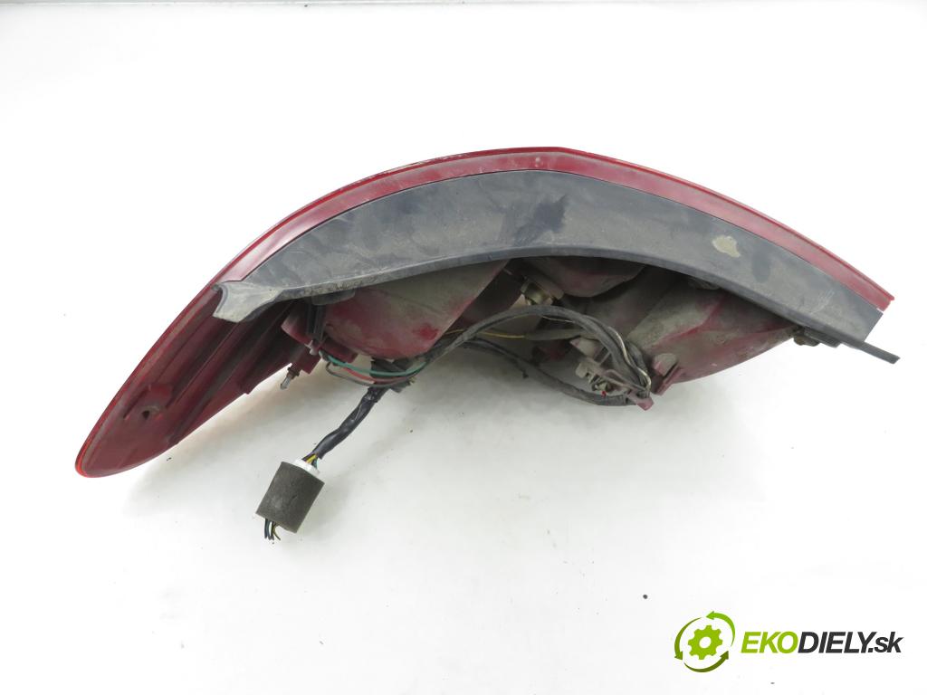 HYUNDAI i20 (PB, PBT) HB 2009 57,00 1.2 - G4LA 1248,00 Svetlo pravé zadné 924021J000