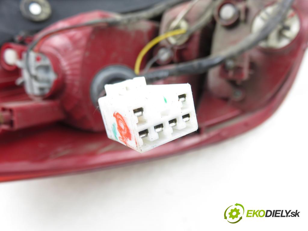 HYUNDAI i20 (PB, PBT) HB 2009 57,00 1.2 - G4LA 1248,00 Svetlo pravé zadné 924021J000