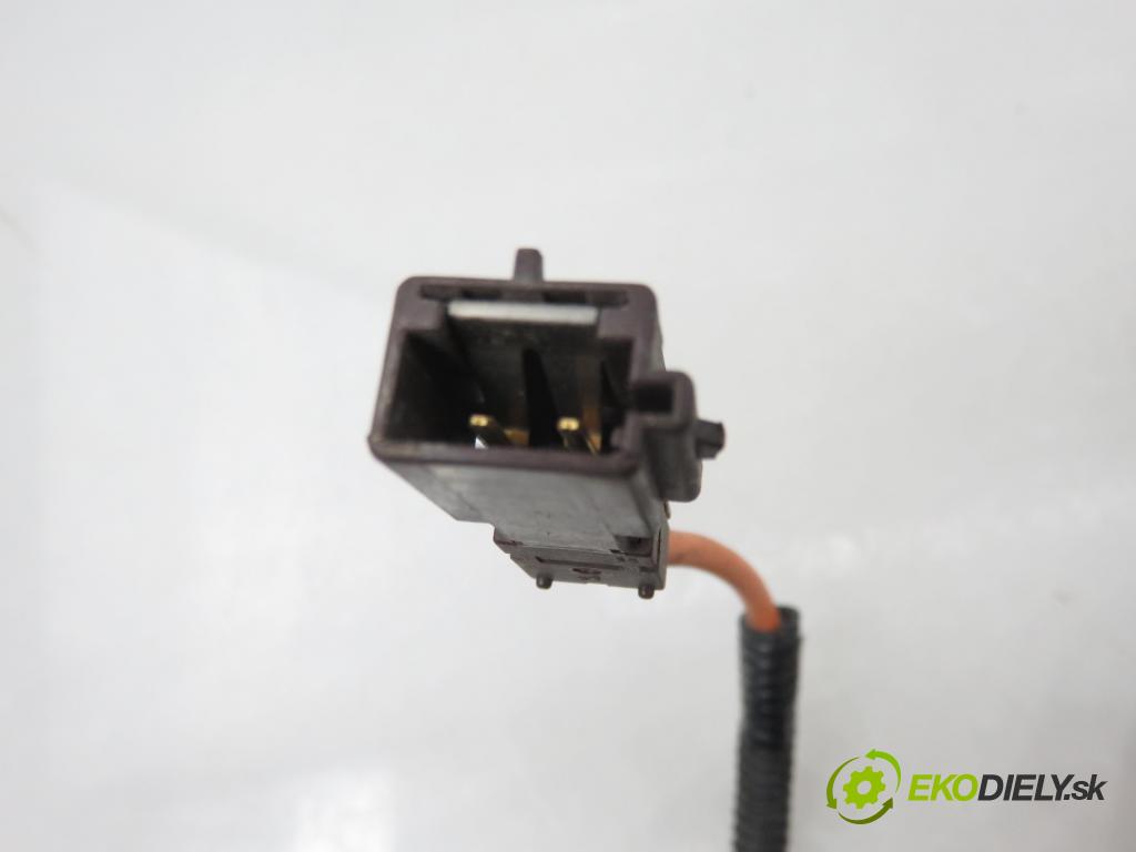 PEUGEOT PARTNER Skrzynia (5_, G_) FURGON 2005 51,00 1.9 D - WJY (DW8B) 1868,00 Držiak bezpečnostný LP 550622400A