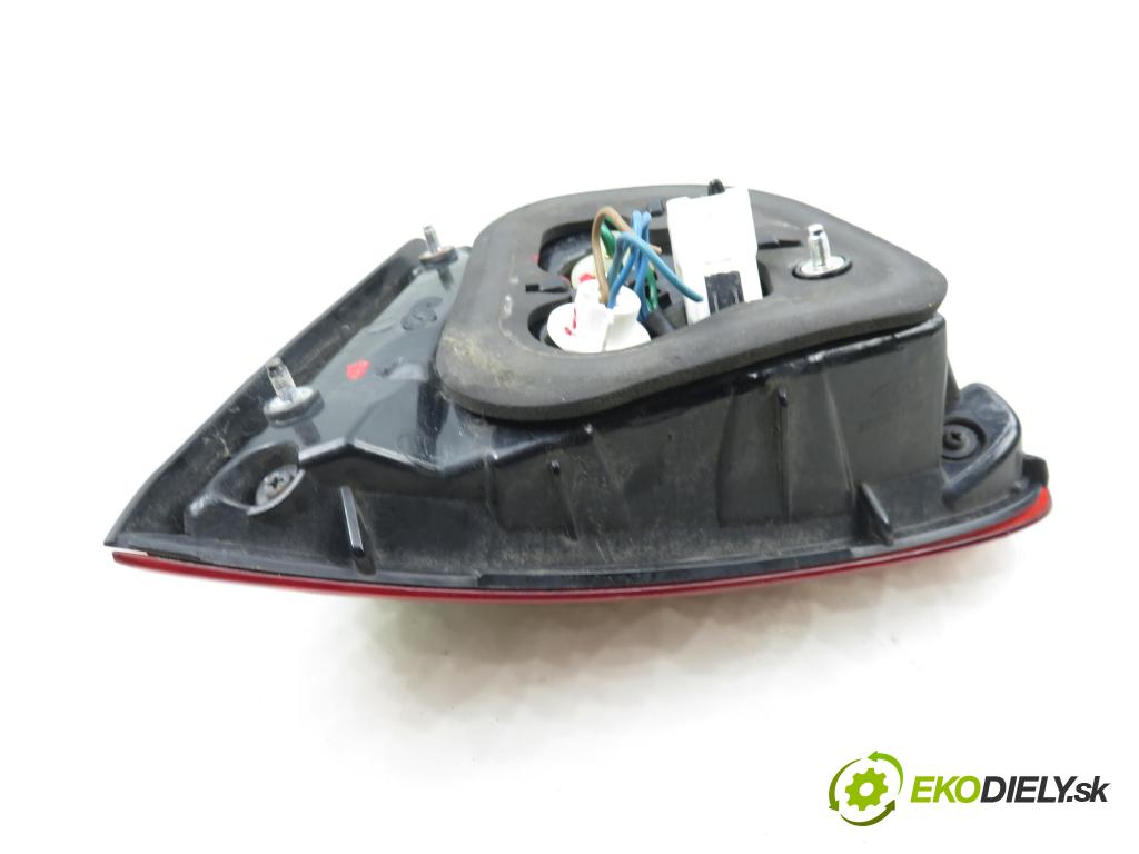 KIA RIO III (UB) HB 2012 55,00 1.1 CRDi - D3FA 1120,00 Svetlo ľavé zadné kufor 924031W2