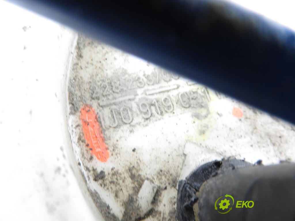 VW GOLF IV (1J1) HB 2002 77,00 1.6 16V 105 - AZD 1598,00 Pumpa paliva 1J0919051H