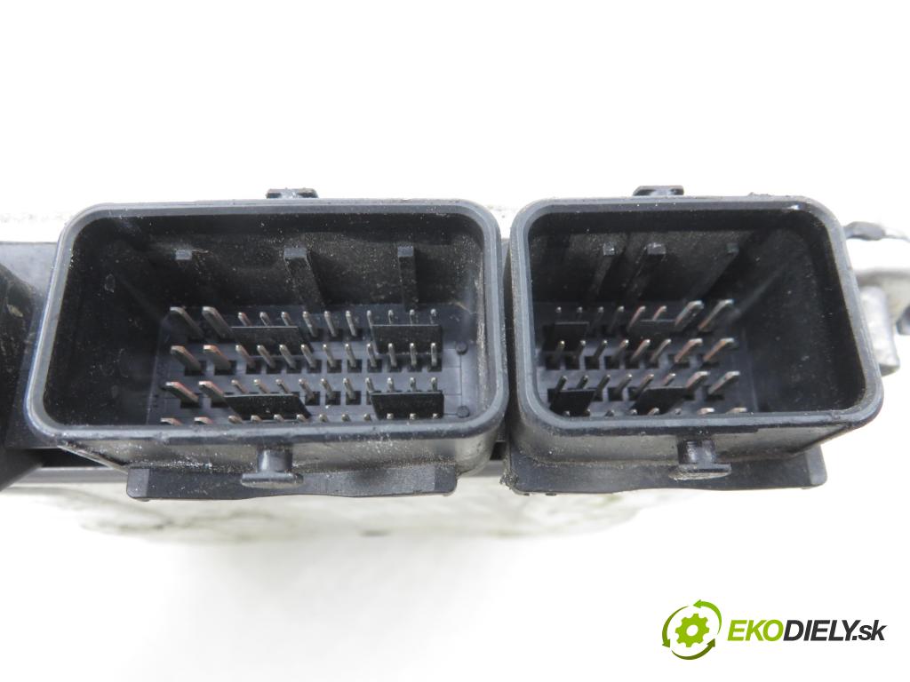 PEUGEOT 607 (9D, 9U) SEDAN 2004 98,00 2.2 HDI - 4HX (DW12TED4/FAP) 2179,00 Riadiaca jednotka Motor 0281011516 ; 9652184280