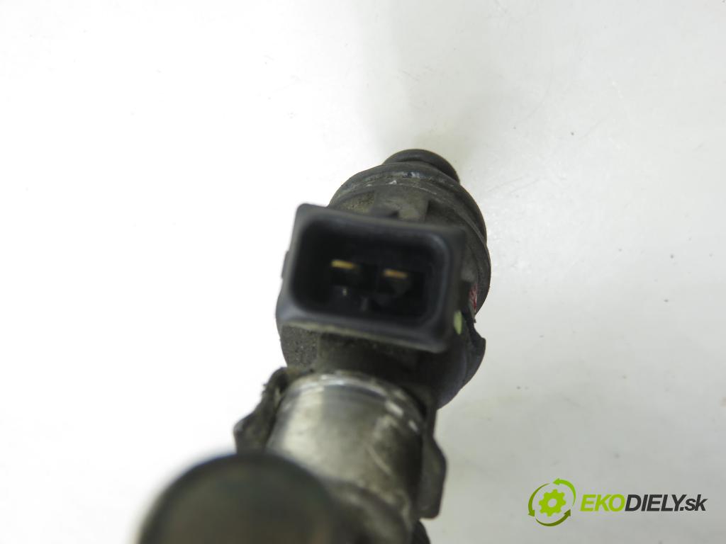 OPEL ZAFIRA A Nadwozie Wielkopojemne (MPV) (T98)  MINIVAN 1999 85,00 1.8 16V 116 - X 18 XE1 1796,00 Lišta vstrekovacia 5WK93151 ; 90536149 (Vstrekovacia lišta)