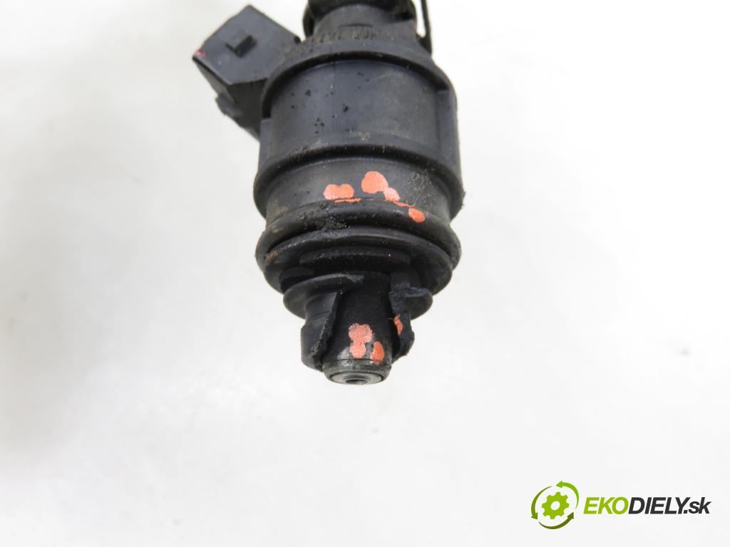 OPEL ZAFIRA A Nadwozie Wielkopojemne (MPV) (T98)  MINIVAN 1999 85,00 1.8 16V 116 - X 18 XE1 1796,00 Lišta vstrekovacia 5WK93151 ; 90536149 (Vstrekovacia lišta)