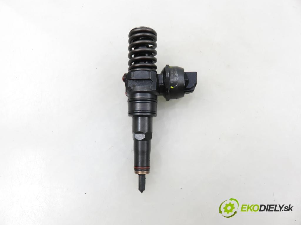 SEAT IBIZA III (6L1) HB 2003 74,00 1.9 TDI - ATD 1896,00 Vstrekovač 038130073AJ ; 0414720037 (Vstrekovač paliva)