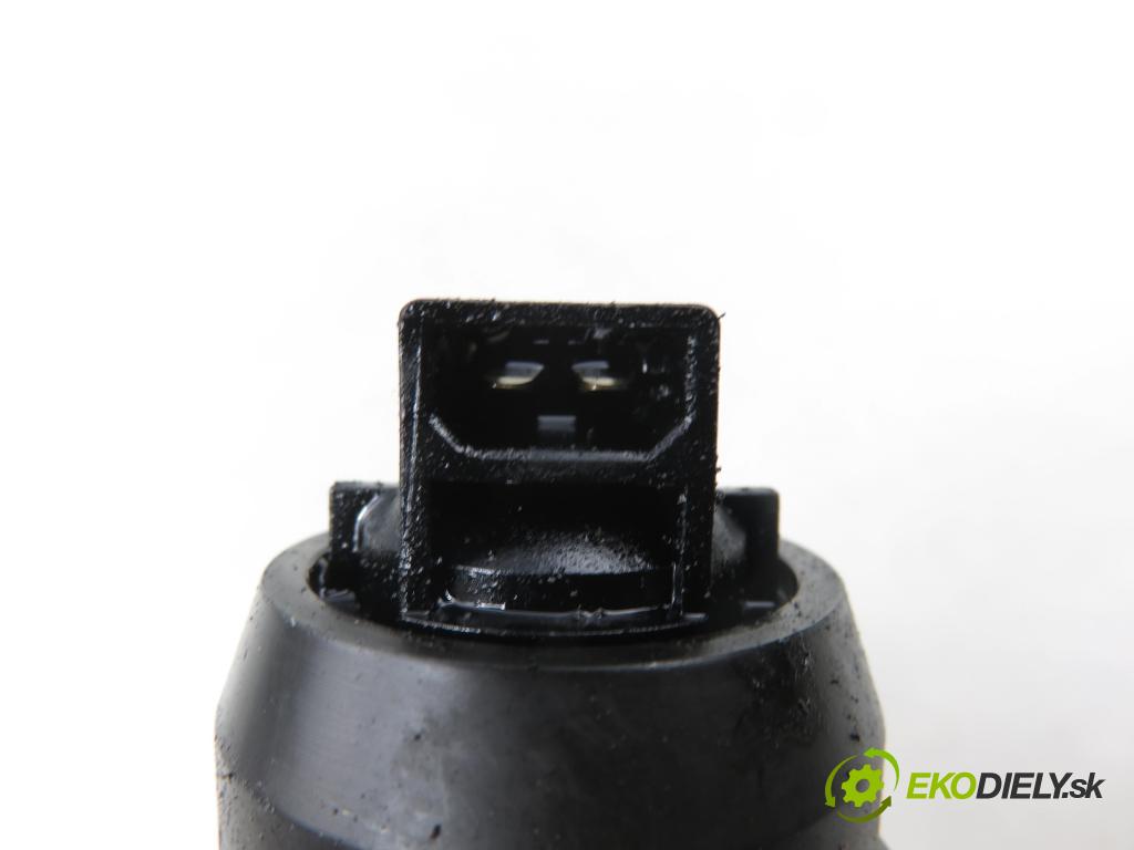 SKODA FABIA I Combi (6Y5) KOMBI 2003 74,00 1.9 TDI - ATD 1896,00 vstříkovač 038130073AJ ; 0414720037 (Vstřikovač paliva)