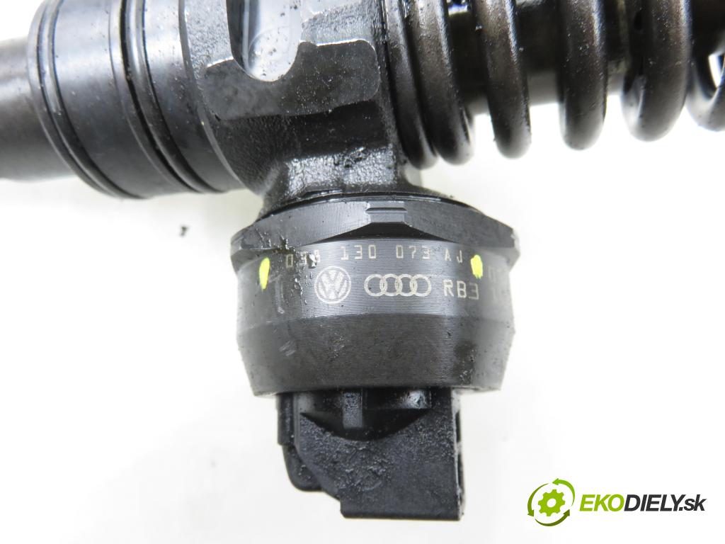 SKODA FABIA I Combi (6Y5) KOMBI 2003 74,00 1.9 TDI - ATD 1896,00 vstříkovač 038130073AJ ; 0414720037 (Vstřikovač paliva)