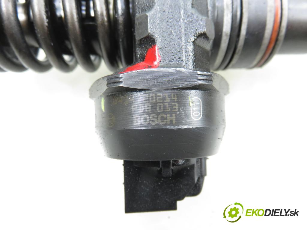 AUDI A4 (8E2, B6) SEDAN 2002 96,00 1.9 TDI PD 130 - AWX 1896,00 vstříkovač 038130073AR ; 0414720214 (Vstřikovač paliva)