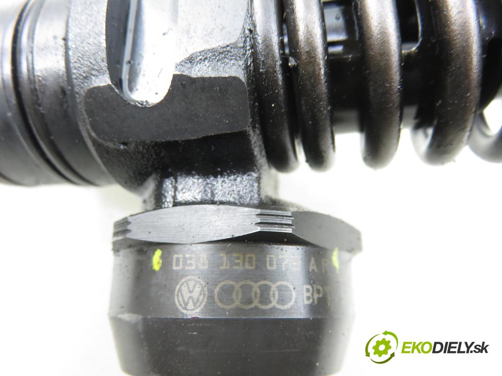 AUDI A4 (8E2, B6) SEDAN 2002 96,00 1.9 TDI PD 130 - AWX 1896,00 vstříkovač 038130073AR ; 0414720214 (Vstřikovač paliva)