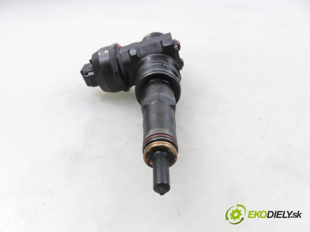 SKODA FABIA I Combi (6Y5) KOMBI 2003 74,00 1.9 TDI - ATD 1896,00 Vstrekovač 038130073AJ ; 0414720037 (Vstrekovač paliva)