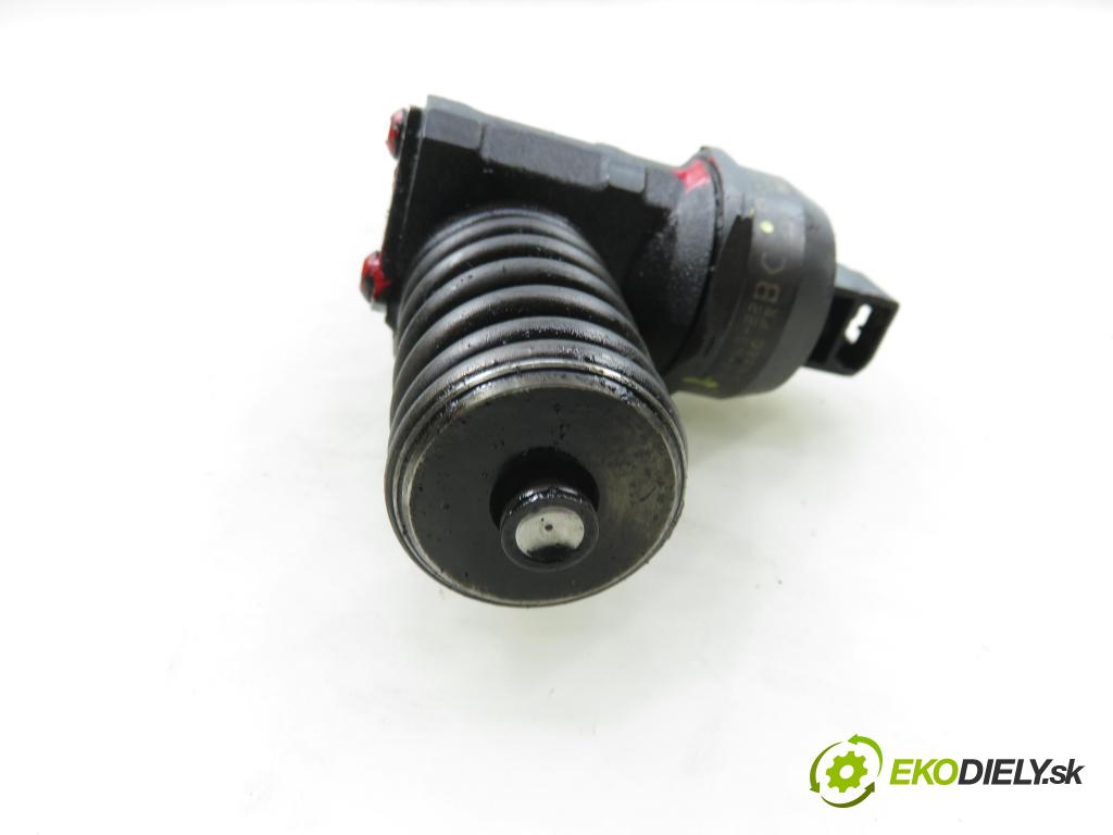 SKODA FABIA I Combi (6Y5) KOMBI 2003 74,00 1.9 TDI - ATD 1896,00 Vstrekovač 038130073AJ ; 0414720037 (Vstrekovač paliva)