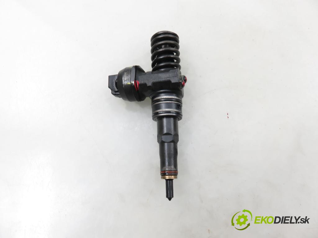 SKODA FABIA I Combi (6Y5) KOMBI 2003 74,00 1.9 TDI - ATD 1896,00 Vstrekovač 038130073AJ ; 0414720037 (Vstrekovač paliva)