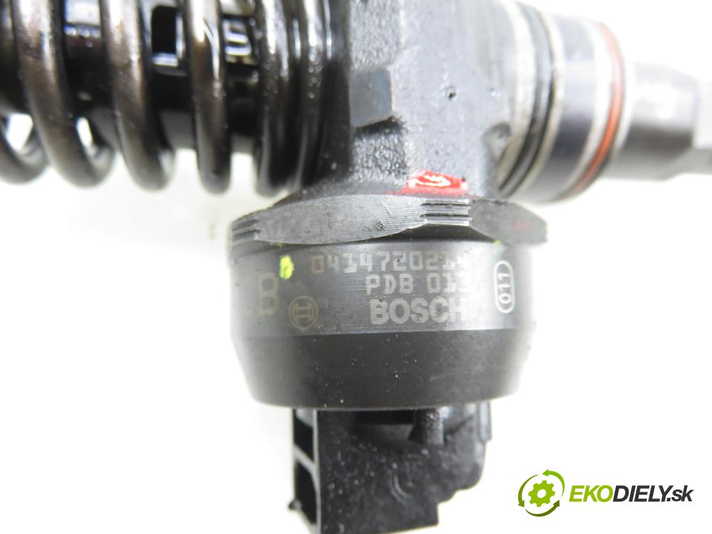 AUDI A4 (8E2, B6) SEDAN 2002 96,00 1.9 TDI PD 130 - AWX 1896,00 vstříkovač 038130073AR ; 0414720214 (Vstřikovač paliva)