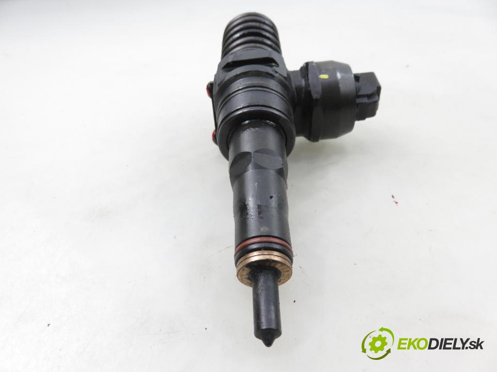 SEAT IBIZA III (6L1) HB 2003 74,00 1.9 TDI - ATD 1896,00 vstříkovač 038130073AJ ; 0414720037 (Vstřikovač paliva)