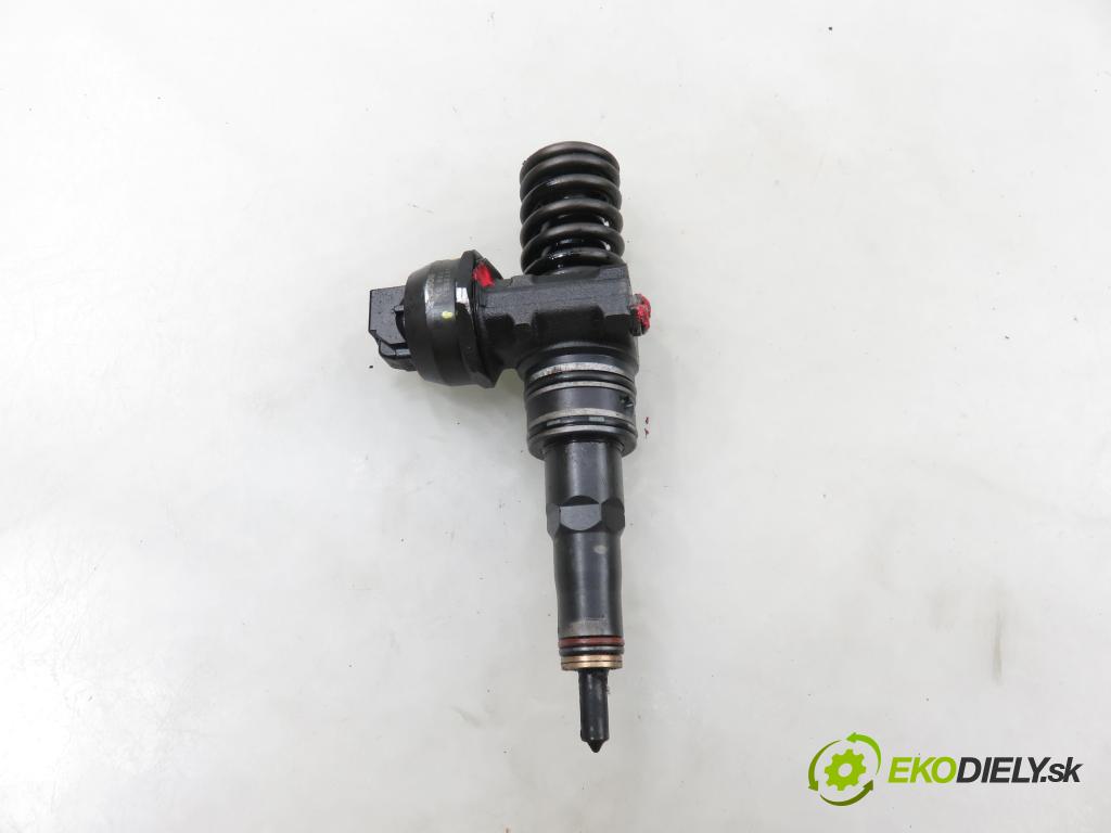 SEAT IBIZA III (6L1) HB 2003 74,00 1.9 TDI - ATD 1896,00 vstříkovač 038130073AJ ; 0414720037 (Vstřikovač paliva)