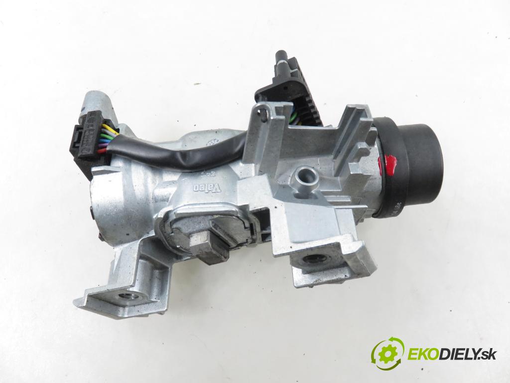 VW TIGUAN (5N_) SUV 2008 103,00 2.0 TDI 4motion - CBAB 1968,00 spinačka / zámky 1K0905851B