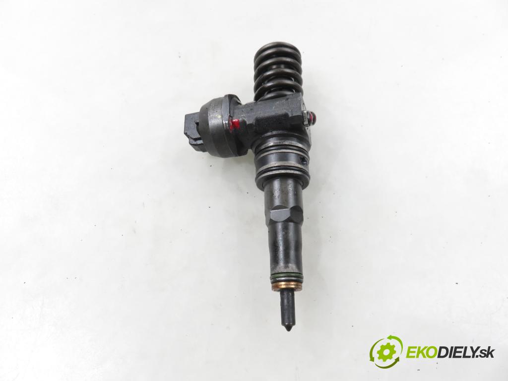 AUDI A3 (8P1) HB 2003 77,00 1.9 TDI PD 105 - BKC 1896,00 Vstrekovač 038130073AG ; 0414720215 (Vstrekovač paliva)