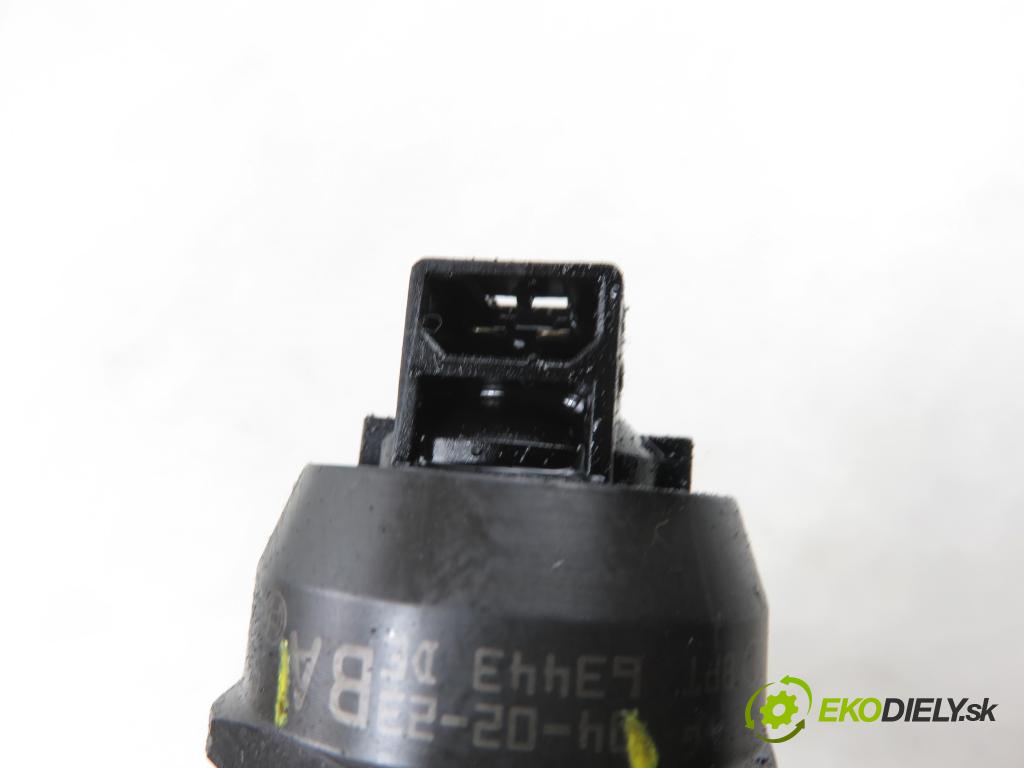 AUDI A3 (8P1) HB 2003 77,00 1.9 TDI PD 105 - BKC 1896,00 Vstrekovač 038130073AG ; 0414720215 (Vstrekovač paliva)