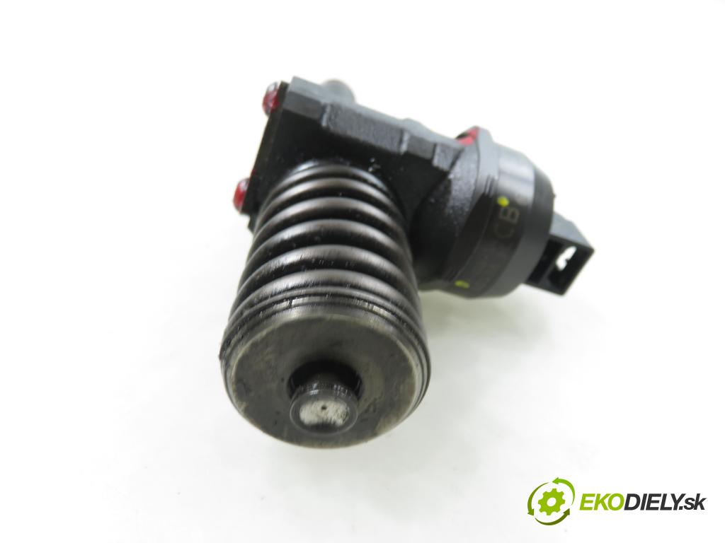 AUDI A4 (8E2, B6) SEDAN 2002 96,00 1.9 TDI PD 130 - AWX 1896,00 vstříkovač 038130073AR ; 0414720214 (Vstřikovač paliva)