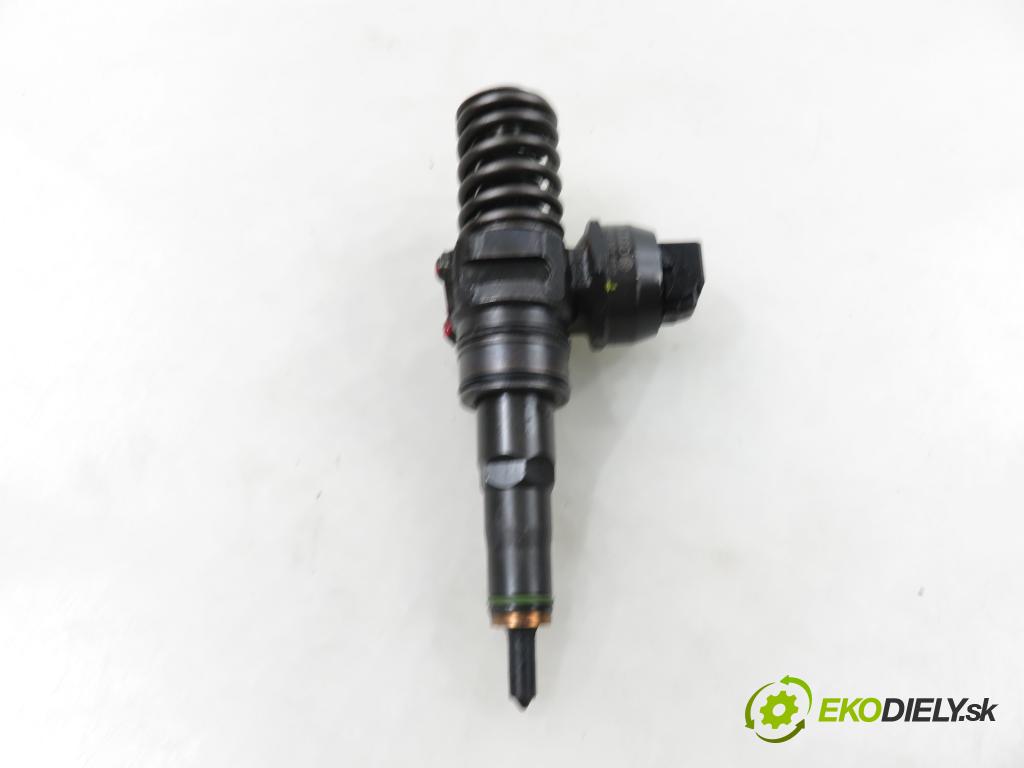 AUDI A3 (8P1) HB 2003 77,00 1.9 TDI PD 105 - BKC 1896,00 Vstrekovač 038130073AG ; 0414720215 (Vstrekovač paliva)