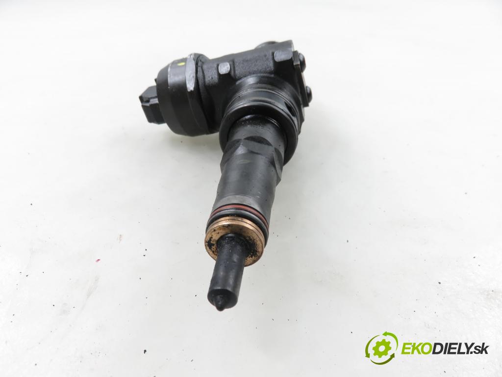 SKODA FABIA I Combi (6Y5) KOMBI 2003 74,00 1.9 TDI - ATD 1896,00 vstříkovač 038130073AJ ; 0414720037 (Vstřikovač paliva)
