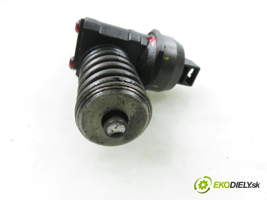 AUDI A3 (8P1) HB 2003 77,00 1.9 TDI PD 105 - BKC 1896,00 Vstrekovač 038130073AG ; 0414720215 (Vstrekovač paliva)