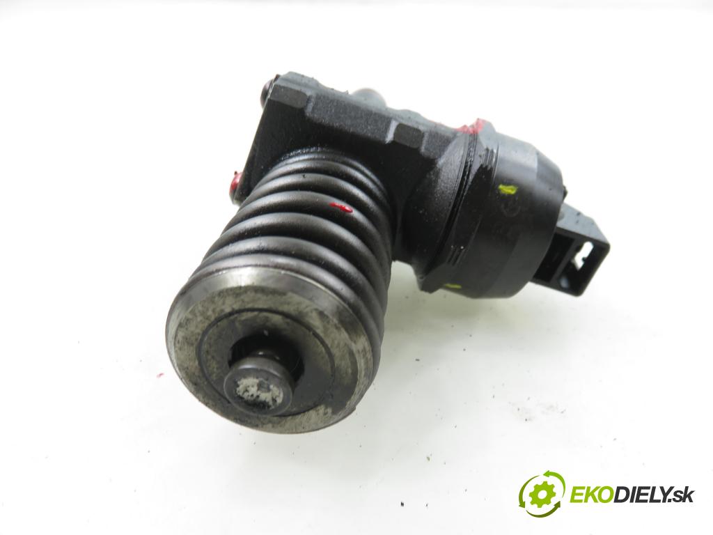 SEAT IBIZA III (6L1) HB 2003 74,00 1.9 TDI - ATD 1896,00 Vstrekovač 038130073AJ ; 0414720037 (Vstrekovač paliva)