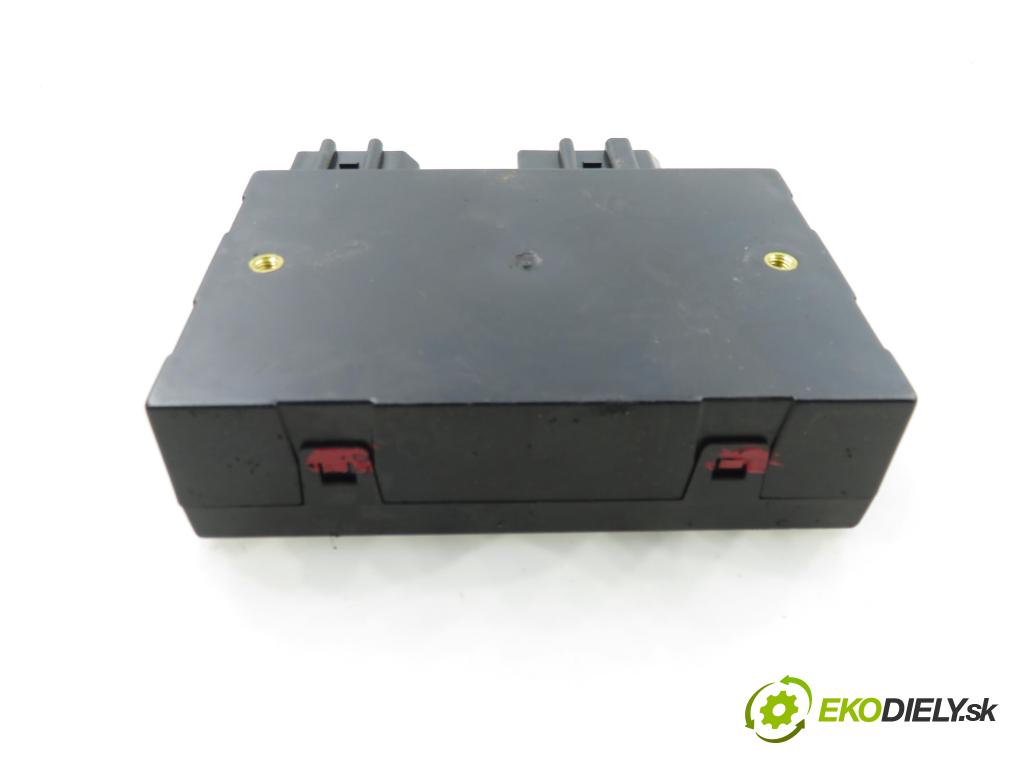 VW BORA (1J2) SEDAN 1999 66,00 1.9 TDI 90 - ALH 1896,00 MODUL komfortu 1J0959799AH ; 5DK00795451