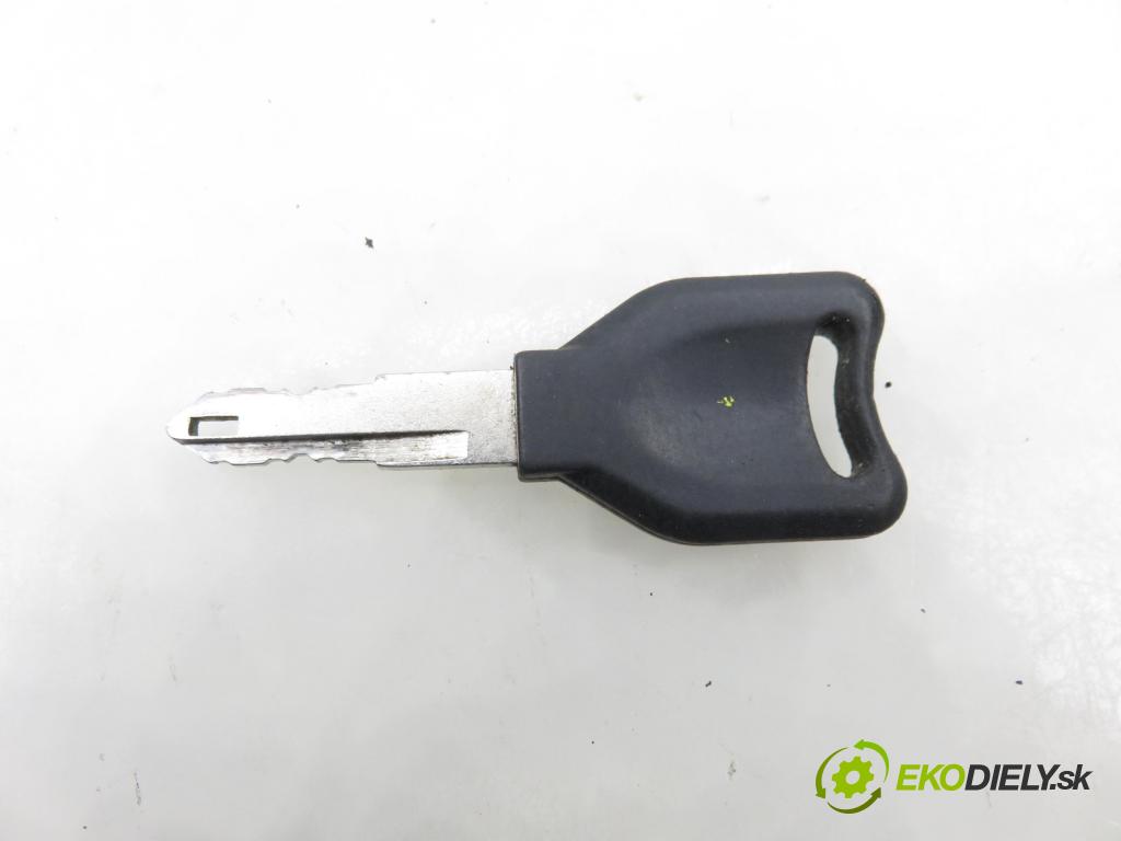 RENAULT SCENIC I (JA0/1_) MINIVAN 2002 75,00 1.9 dCi 102 - F9Q 732 1870,00 spinačka  (Spínacia skrinka)