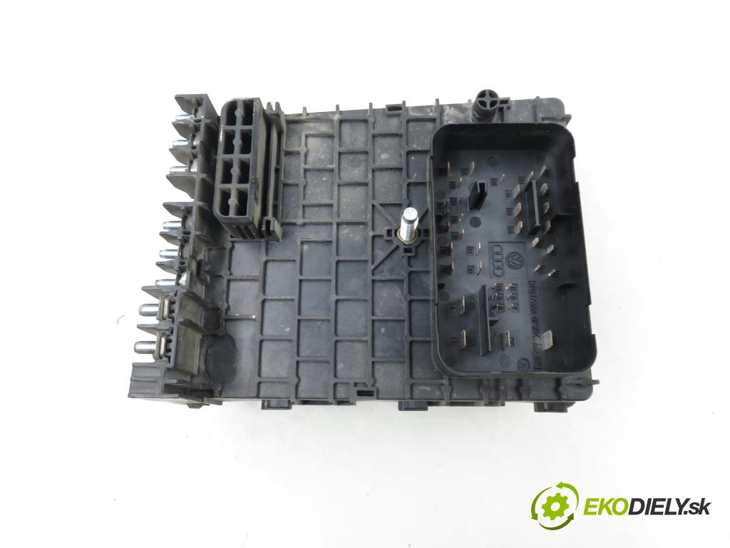 VW PASSAT B6 (3C2) SEDAN 2005 77,00 1.9 TDI PD 105 - BKC 1896,00 MODUL BSI 3C0937125