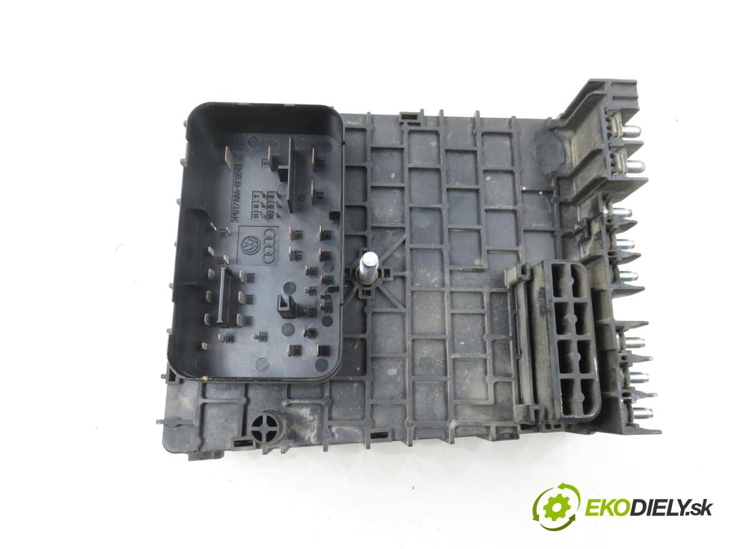 VW PASSAT B6 (3C2) SEDAN 2005 77,00 1.9 TDI PD 105 - BKC 1896,00 MODUL BSI 3C0937125