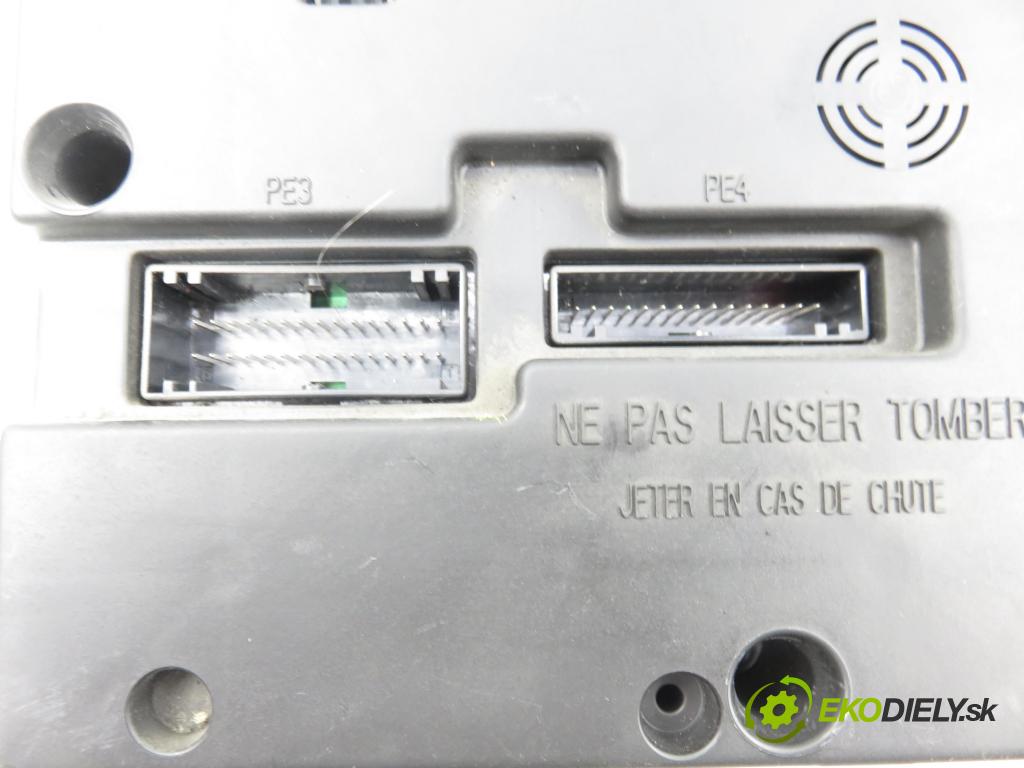 RENAULT SCENIC I (JA0/1_) MINIVAN 2002 75,00 1.9 dCi 102 - F9Q 732 1870,00 MODUL BSI 8200029342B ; S108502610G