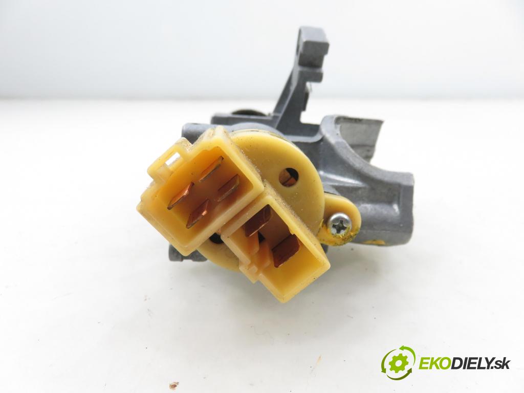 MAZDA 323 C IV (BG) HB 1993 49,00 1.3 - B3E 1324,00 spinačka  (Spínacia skrinka)