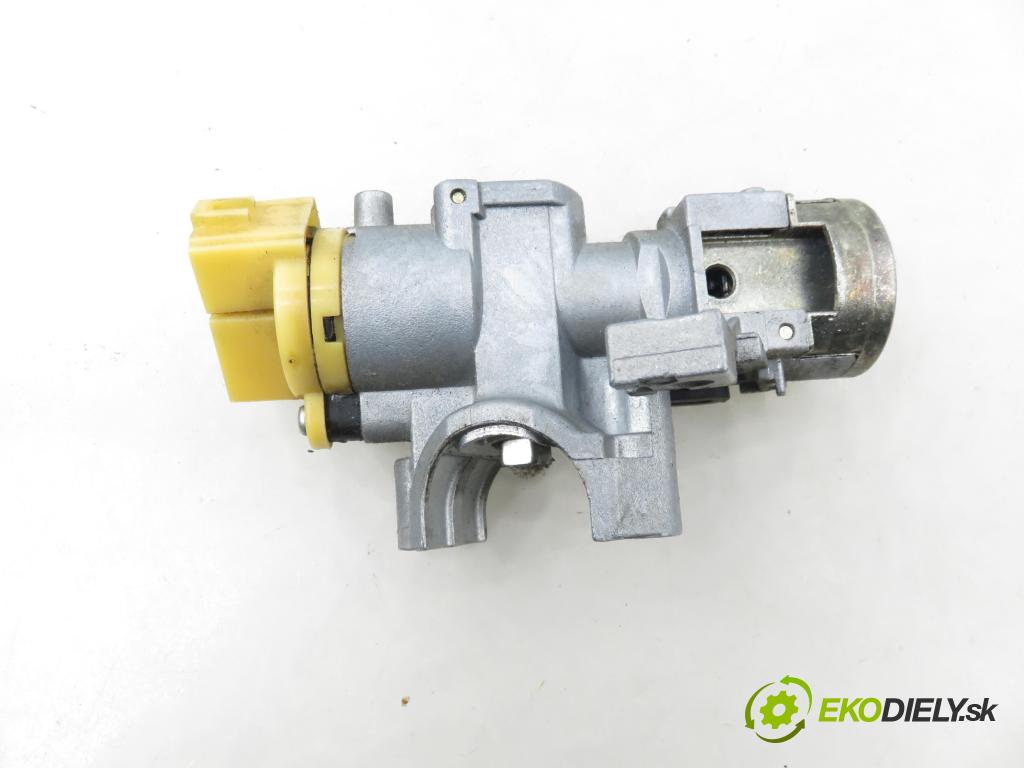 MAZDA 323 C IV (BG) HB 1993 49,00 1.3 - B3E 1324,00 spinačka  (Spínacia skrinka)