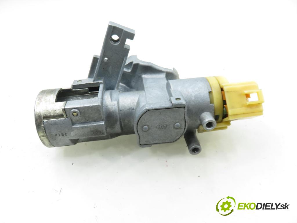 MAZDA 323 C IV (BG) HB 1993 49,00 1.3 - B3E 1324,00 spinačka  (Spínacia skrinka)