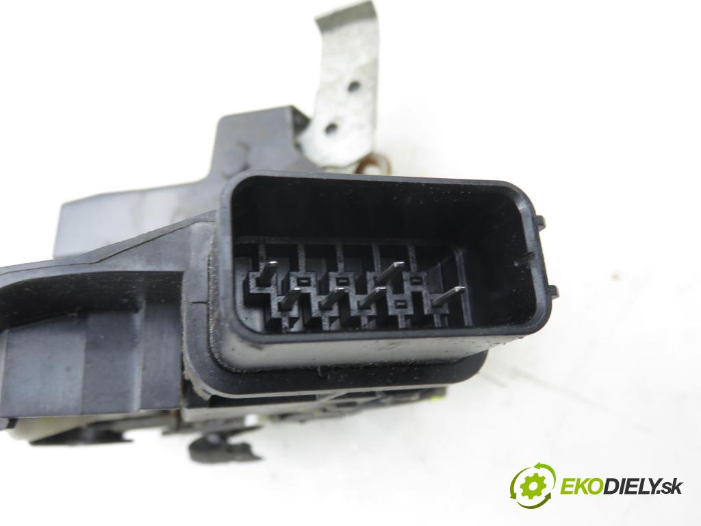 FORD MONDEO IV Turnier (BA7) KOMBI 2007 103,00 2.0 TDCi - QXBA 1997,00 zámok 6M2AR21813EC