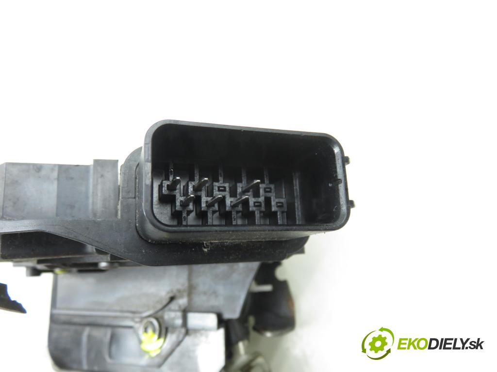 FORD MONDEO IV Turnier (BA7) KOMBI 2007 103,00 2.0 TDCi - QXBA 1997,00 zámok 6M2AR21812AB