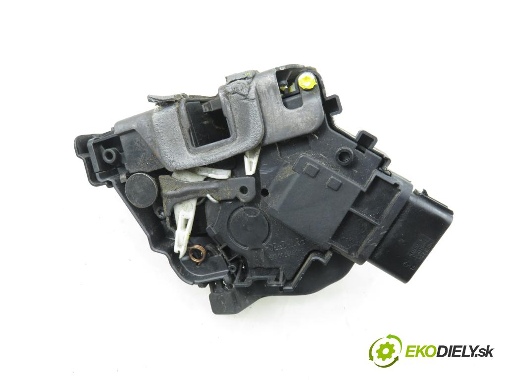 FORD MONDEO IV Turnier (BA7) KOMBI 2007 103,00 2.0 TDCi - QXBA 1997,00 zámok 6M2AR21812AB