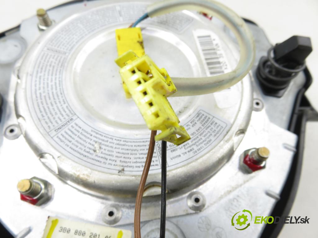 VW BORA (1J2) SEDAN 1999 66,00 1.9 TDI 90 - ALH 1896,00 AirBag air BAG volantu 3B0880201AG