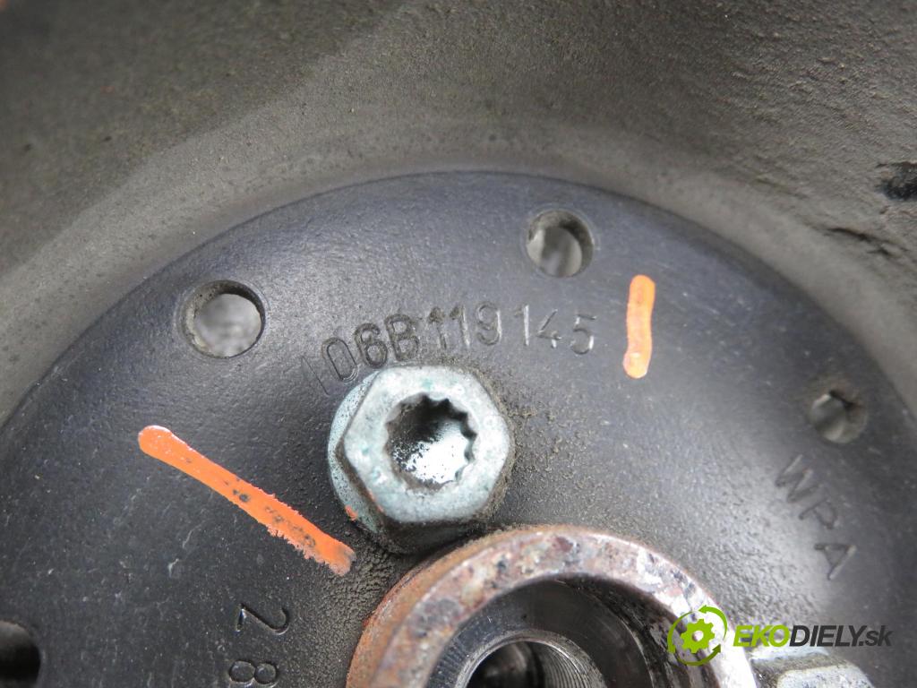 AUDI A4 (8E2, B6) SEDAN 2002 96,00 1.9 TDI PD 130 - AWX 1896,00 ventilátor chladič PODNEBÍ / VODA 06B119145