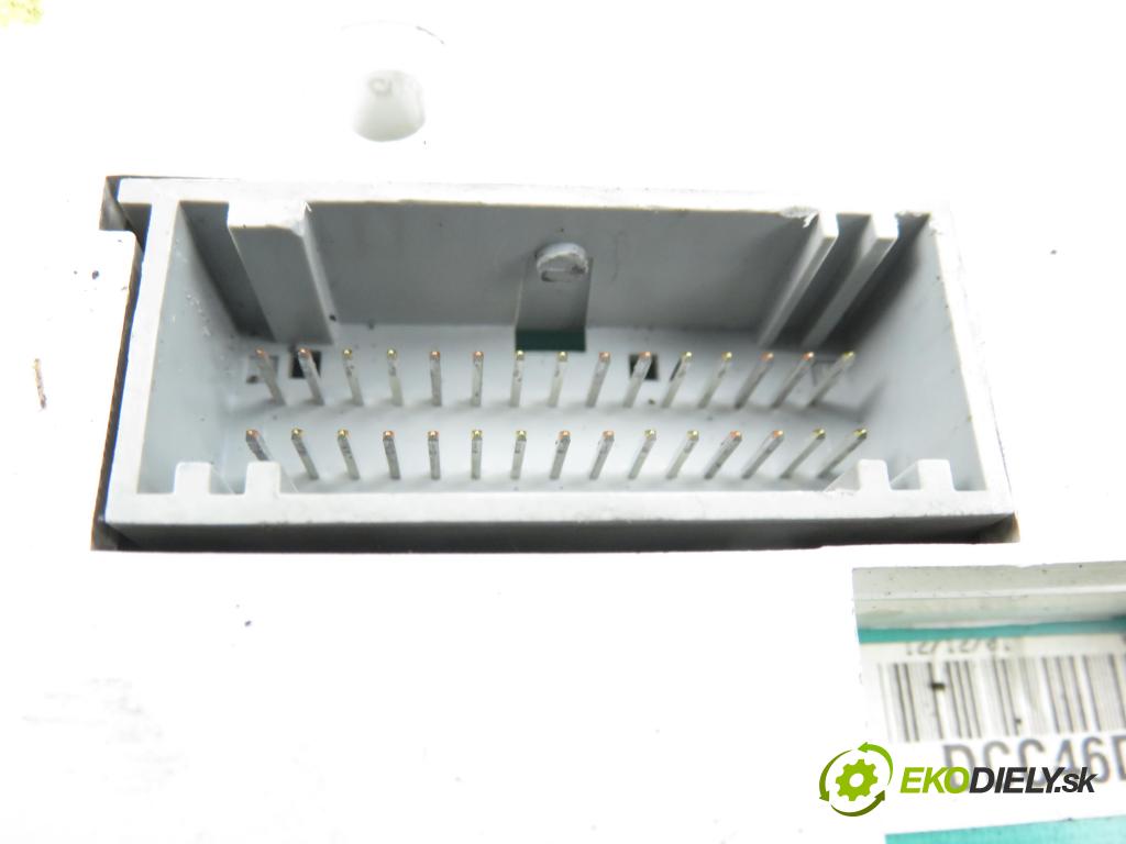 RENAULT SCENIC I (JA0/1_) MINIVAN 2002 75,00 1.9 dCi 102 - F9Q 732 1870,00 prístrojovka elektrický 8200071811