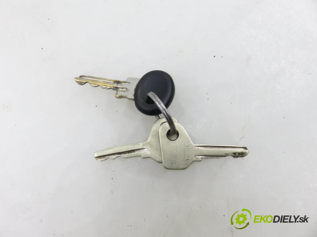 FSO POLONEZ TRUCK PICK-UP 1997 51,00 1.9 D 69 - XUD 9A (PSA) 1905,00 spinačka  (Spínacia skrinka)