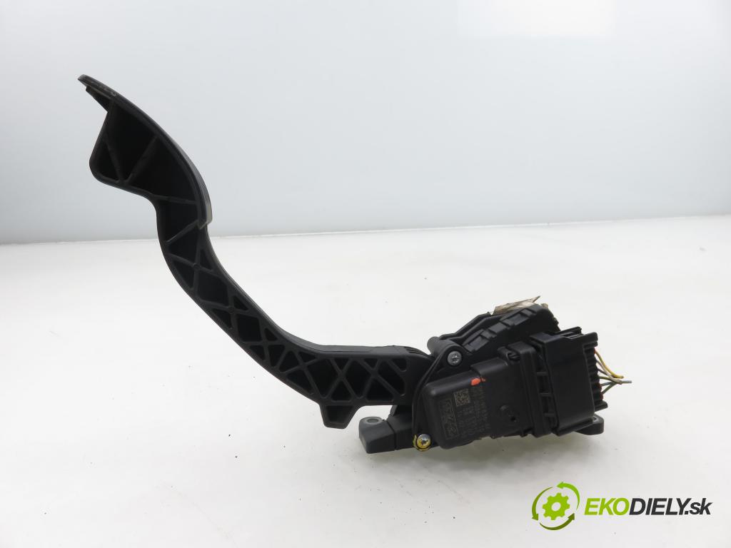 FORD FOCUS C-MAX (DM2) MINIVAN 2007 100,00 2.0 TDCi - G6DA 1997,00 Potenciometer plynu 3M519F836AF (Potenciometer plynového pedálu)